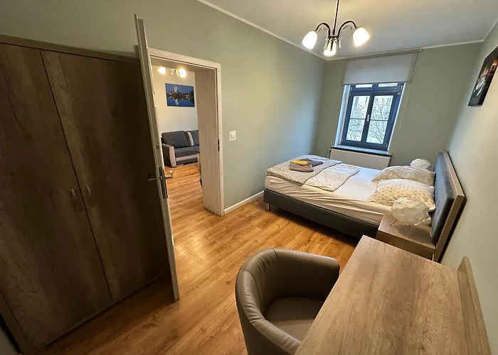 Aleksandra Apartment *