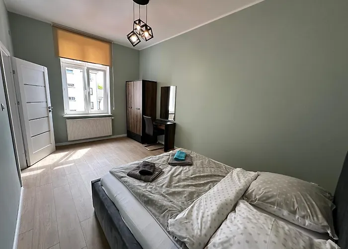 Aleksandra Apartment *